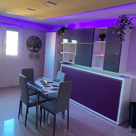 Sophie House דירה *